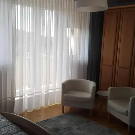 Apartment Ul.powstania Wielkopolskiego 18 *