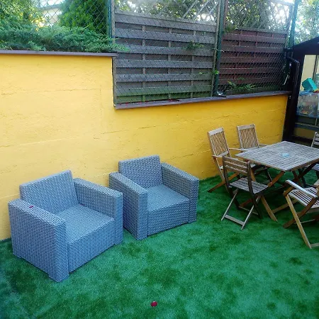 Ul.powstania Wielkopolskiego 18 アパート