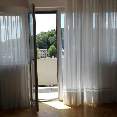 Ul.powstania Wielkopolskiego 18